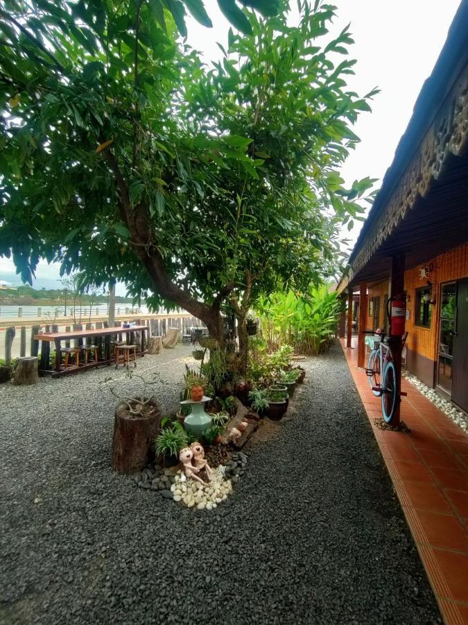 Rim Than View Resort Ubon Ratchathani Extérieur photo